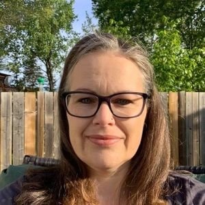 Meet your Posher, Kim